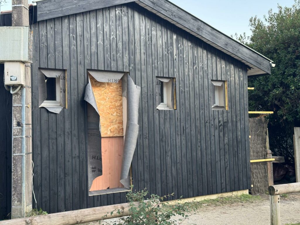 Bardage en bois brûlé, photo 3