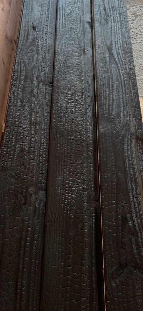Bardage en bois brûlé, photo 24