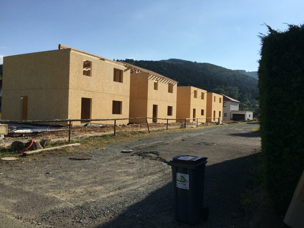 Maisons à ossature bois alignées – SASU BADI